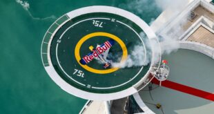 Łukasz Czepiela wylądował na Burdż Al Arab fot.: Joerg Mitter Red Bull Content Pool