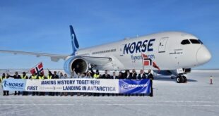 Dreamlinera Norse Atlantic Airlines na Antarktydzie. fot. Norsk Polarinstitutt/Sven